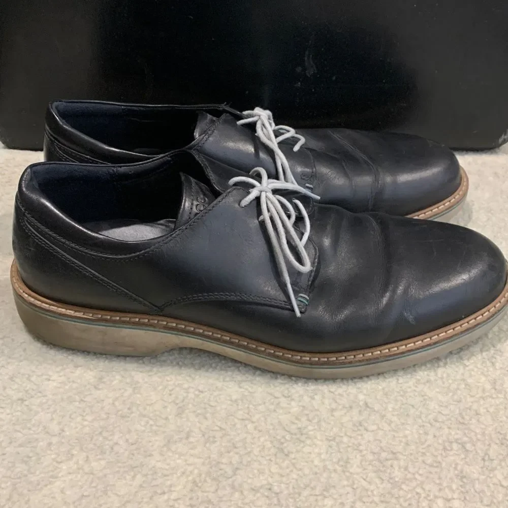 Ecco Black Leather Men's Oxfords with Tan Sole
